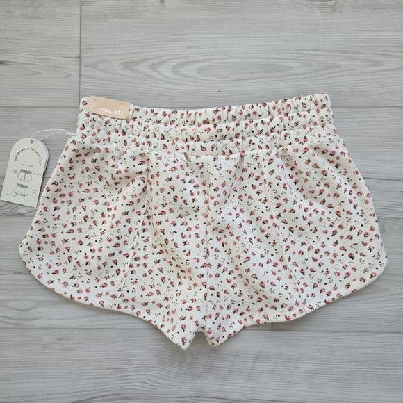 Blogilates | Marshmallow Full Zip Hooded Jacket + Dolphin Shorts Set, Medium - Picture 10 of 11